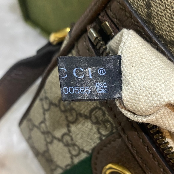 Gucci Beige Belt Bag with Green and Red Stripe - Picture 7 of 10